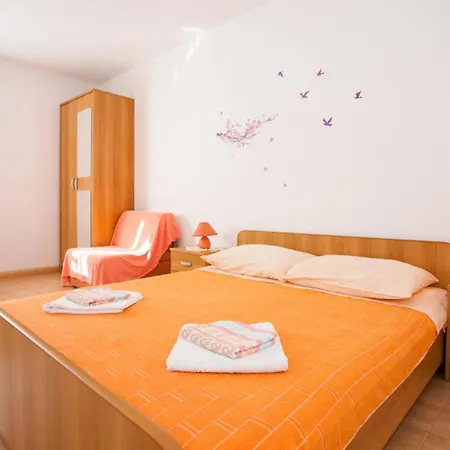 Apartments With Pool Ivana Krk Krk Town Exterior photo