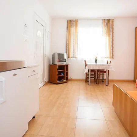 Apartments With Pool Ivana Krk Krk Town Exterior photo
