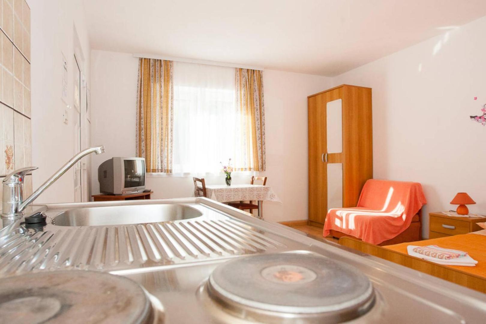 Apartment With Pool Ivana Krk *